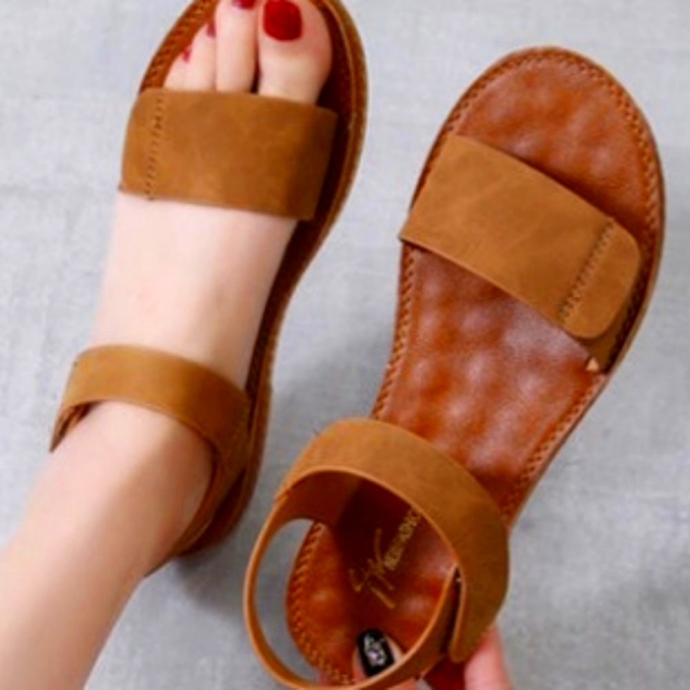 Woman sandals